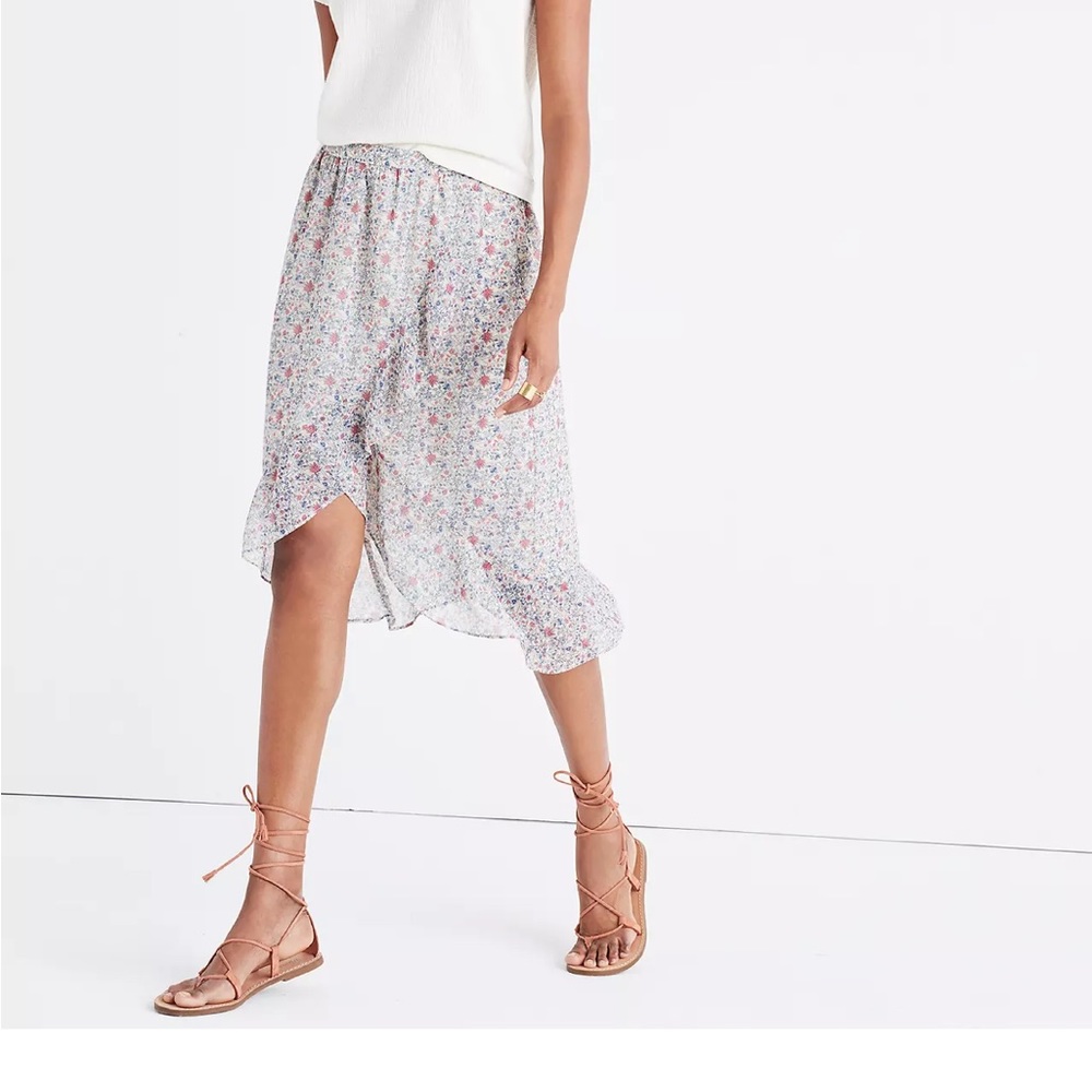 Madewell Ruffle Wrap skirt size 4 in Shadowpetal